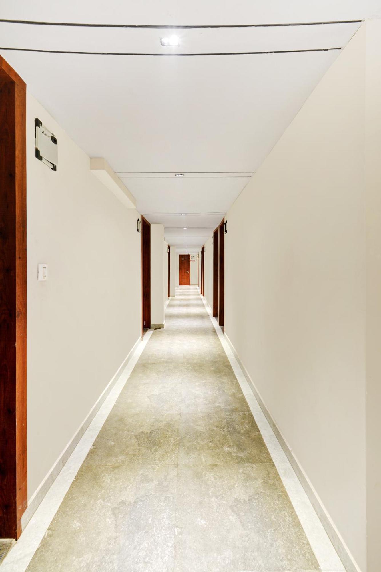 Hotel Desert Inn Tharad Exterior foto